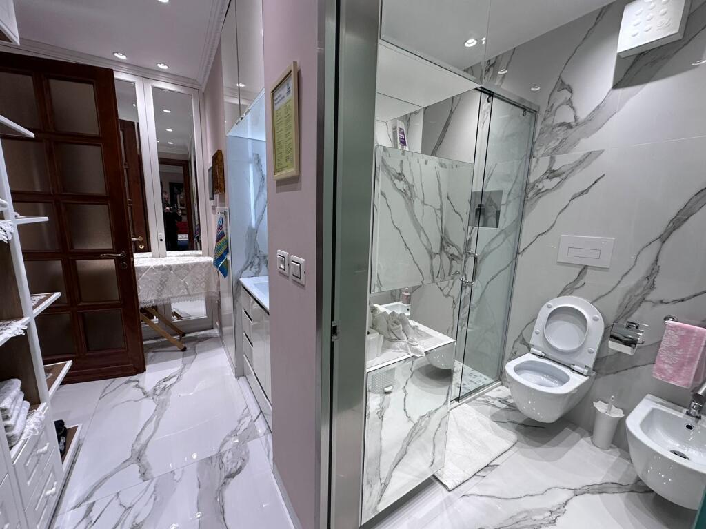 Appartamento di lusso in affitto 2+1+2+posto auto – ex Bllok