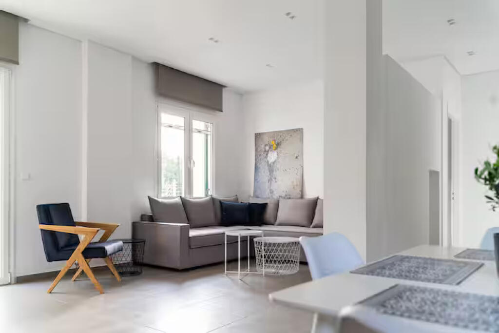 Appartamento In Affitto 2+1 a Jordan Misja (ID B2201531) Tirana