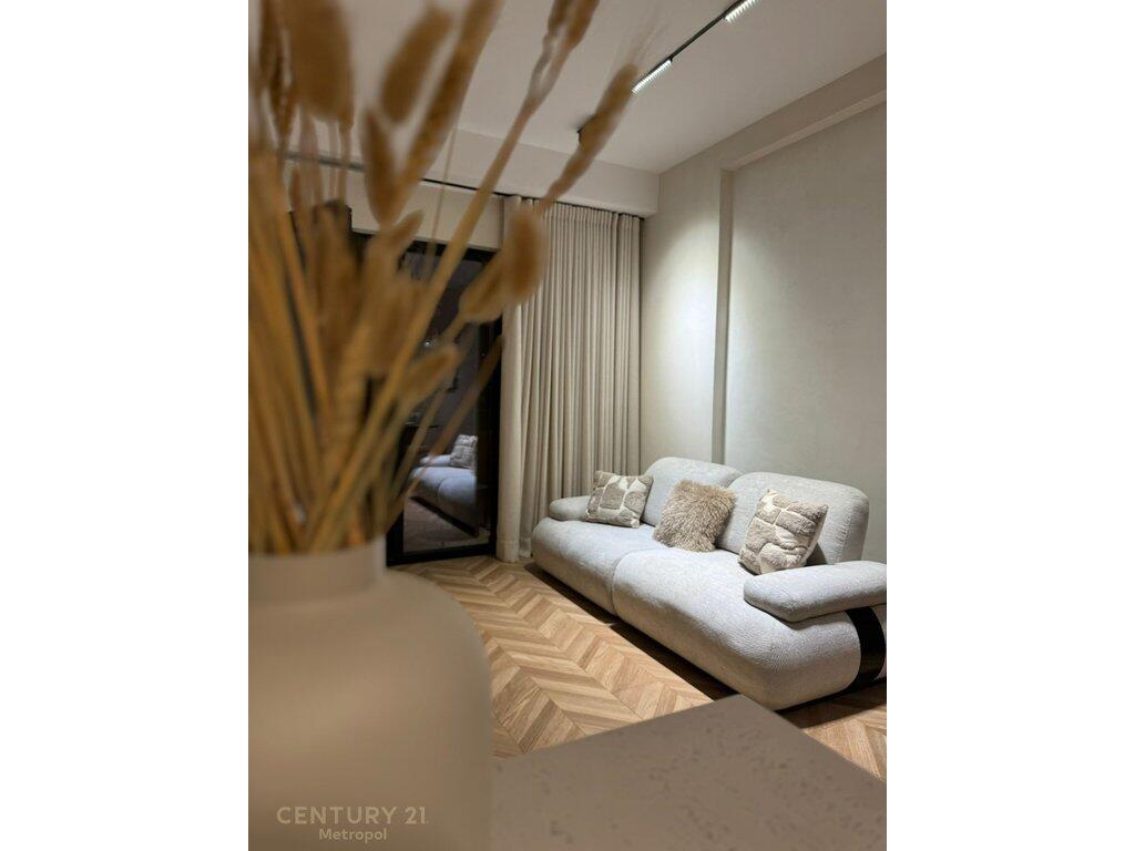 APARTAMENT MODERN 1+1 PER SHITJE, TIRANA GARDEN BUILDING!