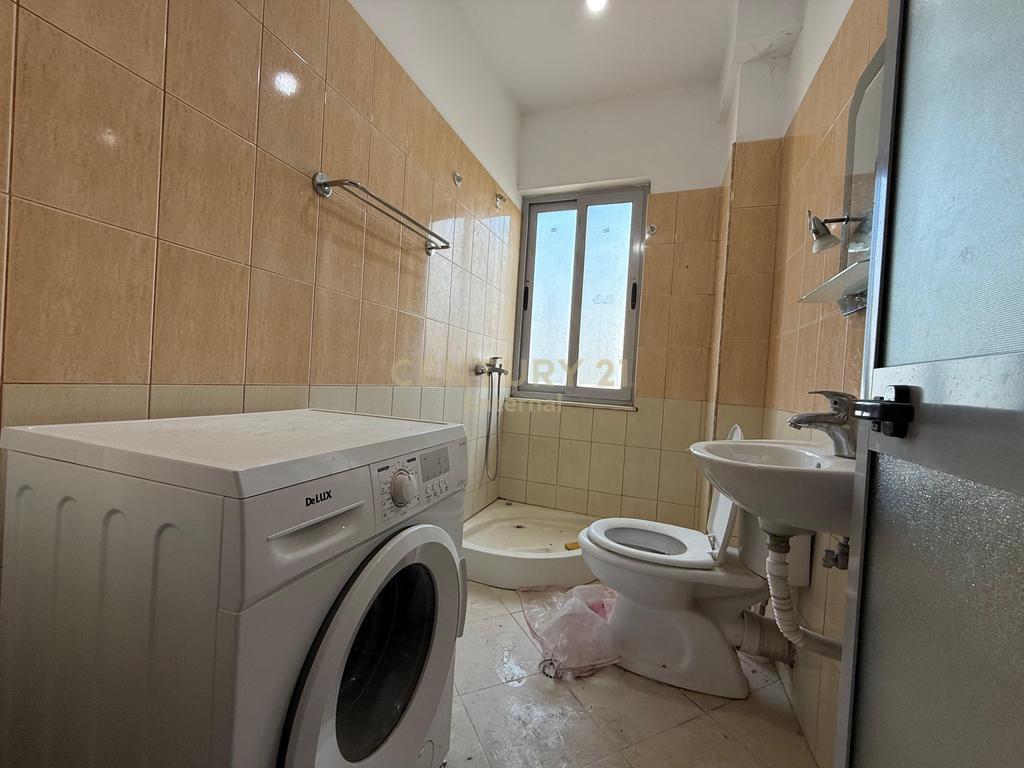 Apartament 2+1+2 Për Shitje te Fresku, Tiranë