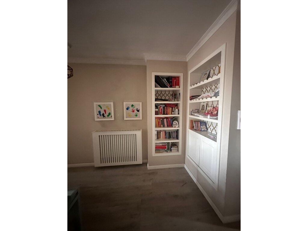 Apartament 2+1 Për Shitje në Kombinat!