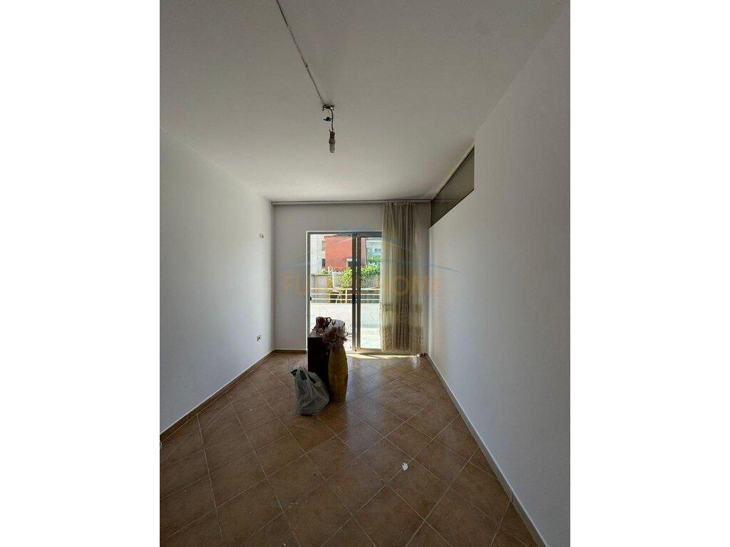 Shitet Super Apartament 2+1+2, Fresk, 140’000€