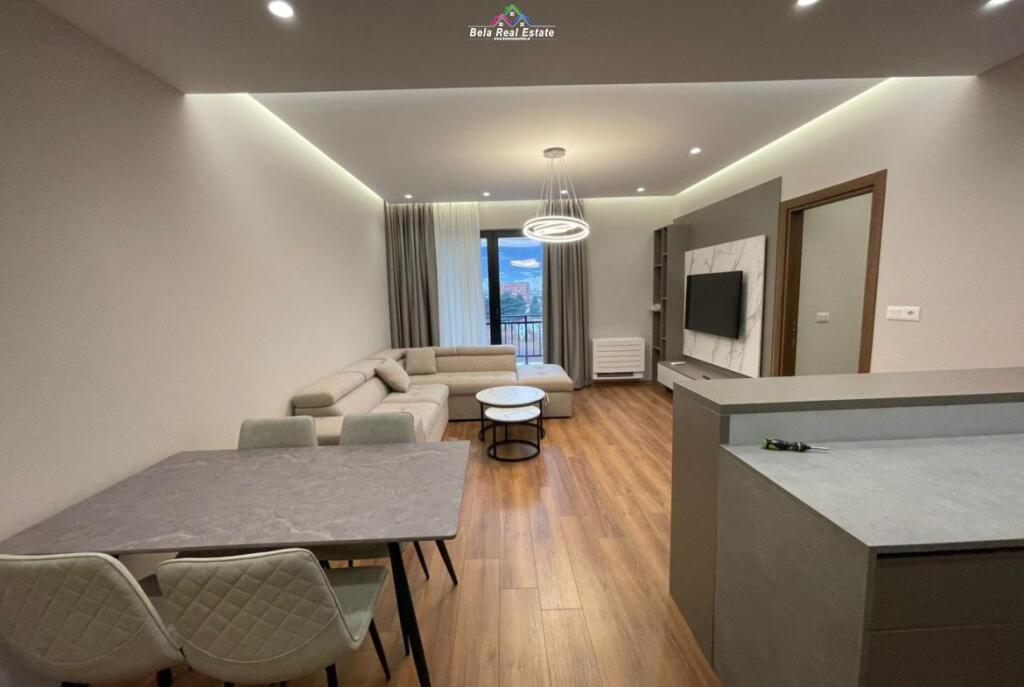 Apartament Me Qera 2+1 Tek Farmacia 10 (ID B2201530) Tirane