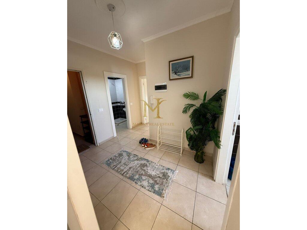 OFROHET PER QERA APARTAMENT 2+1 ME VERANDE NE PLEPA , DURRES !!