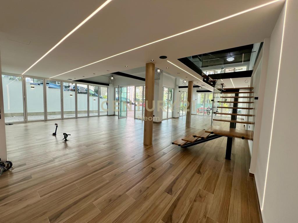 Affittasi Spazio 190 m2 presso il Lago Secco