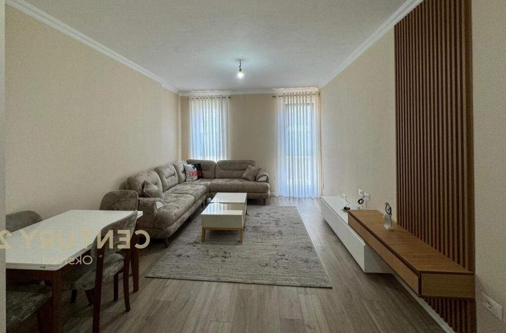 Apartament 2+1 me qira në Univers City!