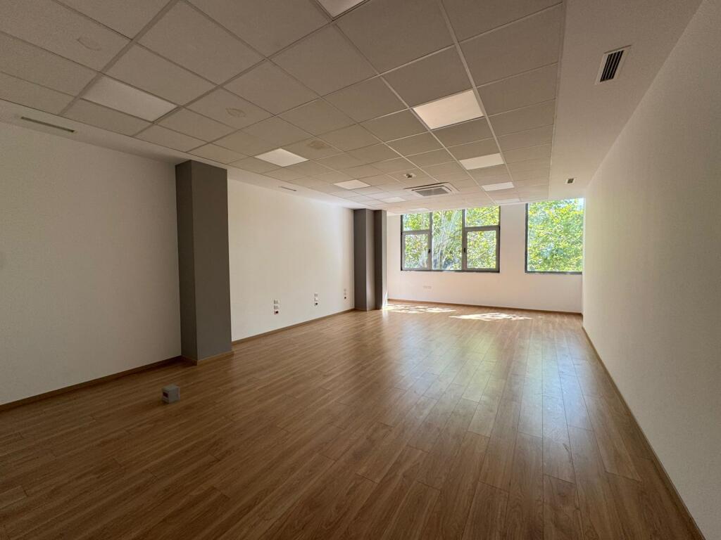 SPACE FOR RENT 384 M2 IN ALI DEMI !