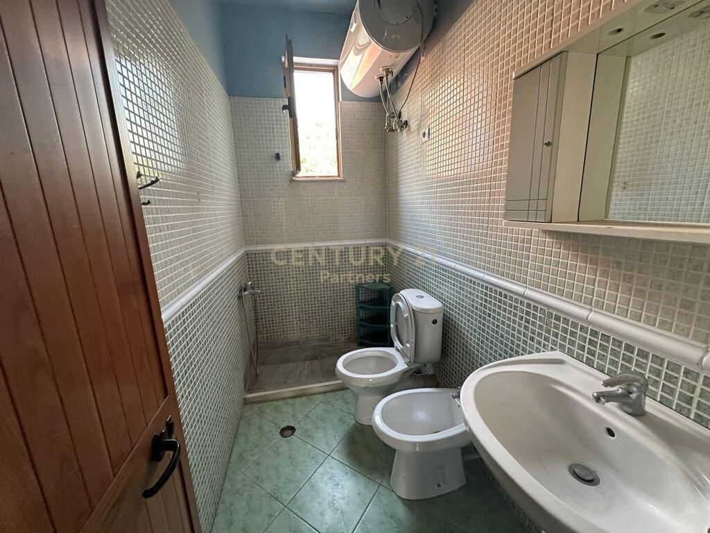 Me qira Apartament 2+1+2 – Rruga ne Qytet Studenti🌇