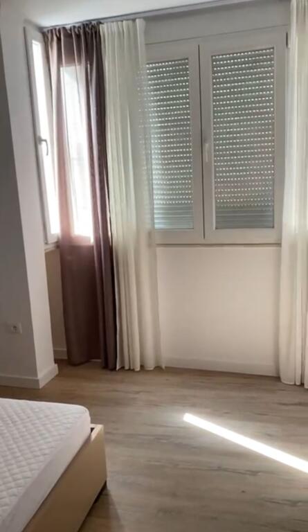 Apartament me qera 2+1 - 📍Pazari Ri