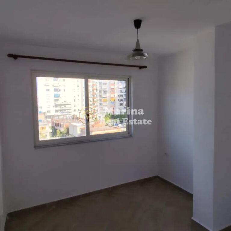 Qera, Apartament 2+1, Yzberisht , 450 euro/muaj