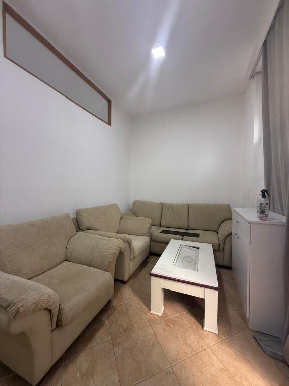 1+1 in affitto 50 m2 a Kodra e Diellit 25.000 Leke