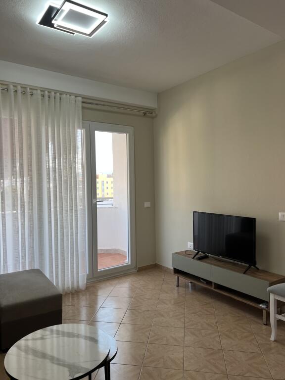 Jepet me qira 1+1 RR.Haxhi Dalliu prane Prokurorise 550€