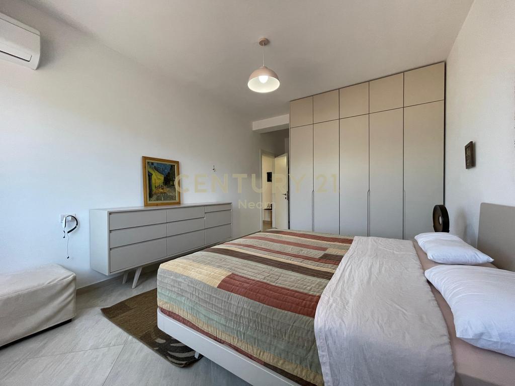 JAPIM ME QIRA APARTAMENT 2+1+GARDEROBE NE LIQEN TE THATE!