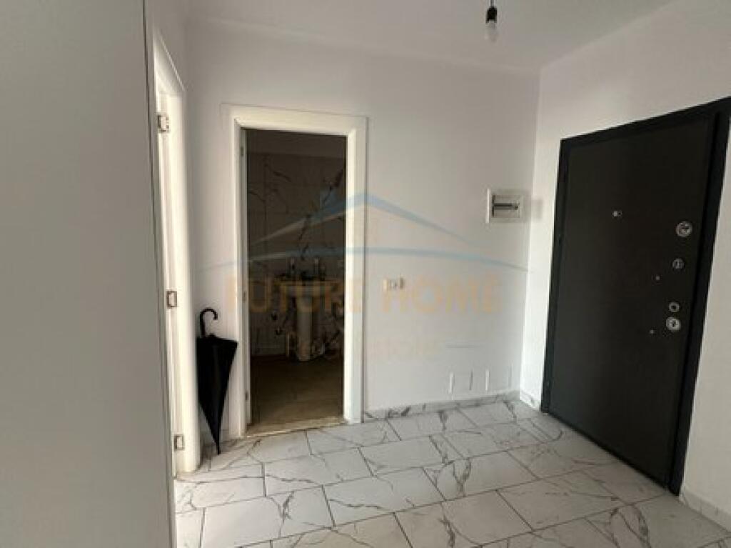 Shitet, Apartament 1+1, Rruga Mine Peza, Tiranë