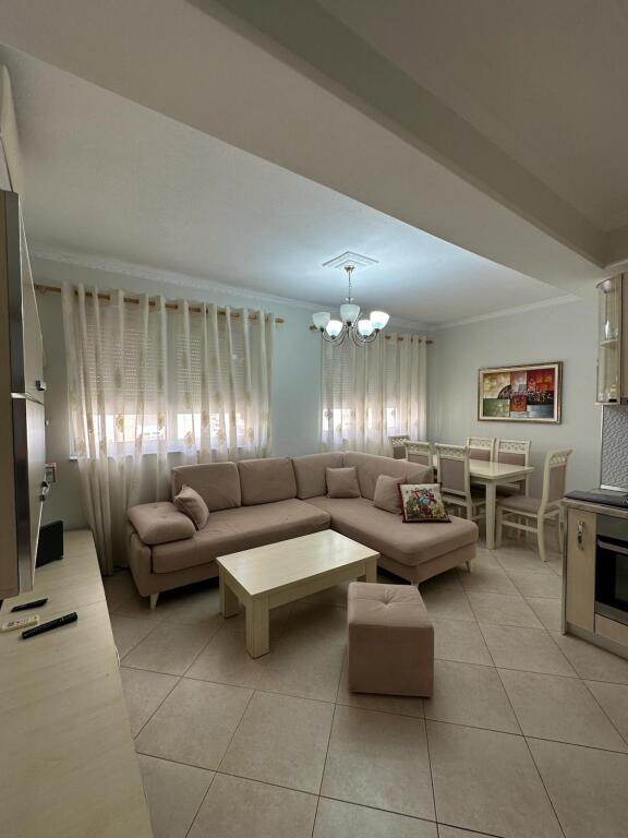 Qera, Apartament 2+1 , Don Bosko