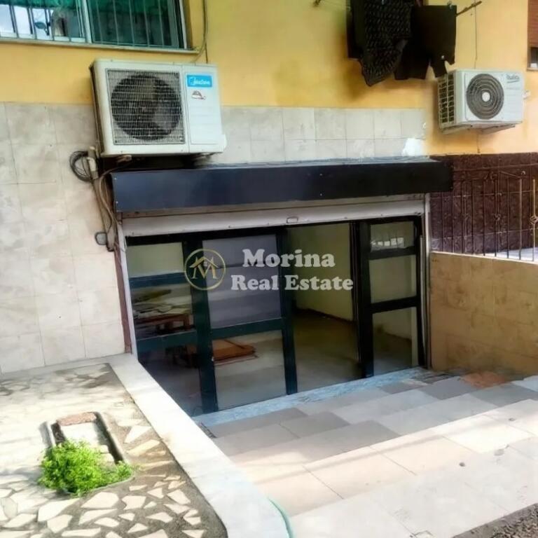 Qera, Ambjent Biznesi, te Komuna e Parisit, 450 euro/muaj.