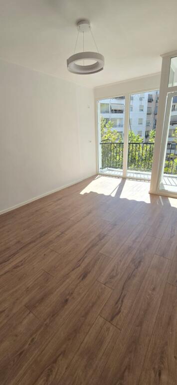 Shitet Apartament 1+1 në Don Bosko!