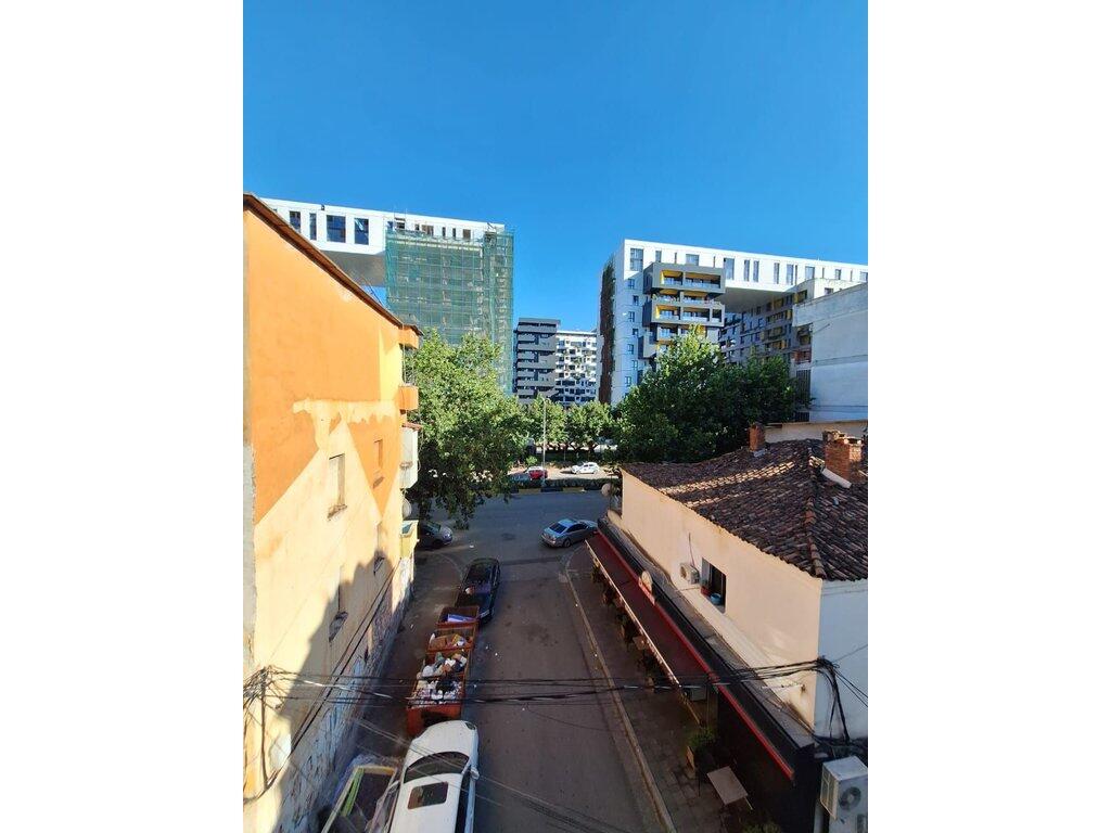 Apartament 2+1 me Qira – Zona 21 Dhjetori, Tiranë