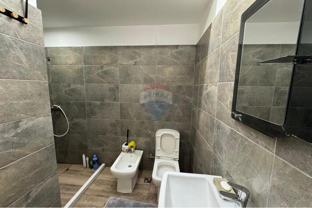 APARTAMENT 1+1 PER SHITJE TE MINE PEZA