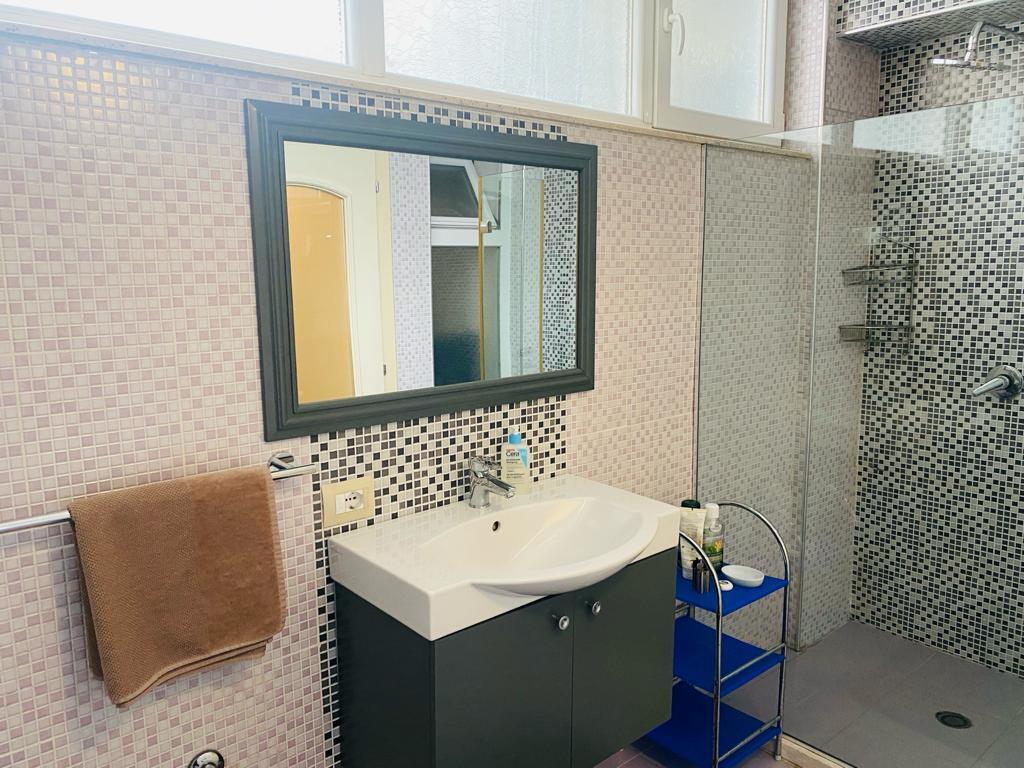SHES APARTAMENT 2+1 PRANE VASIL SHANTOS