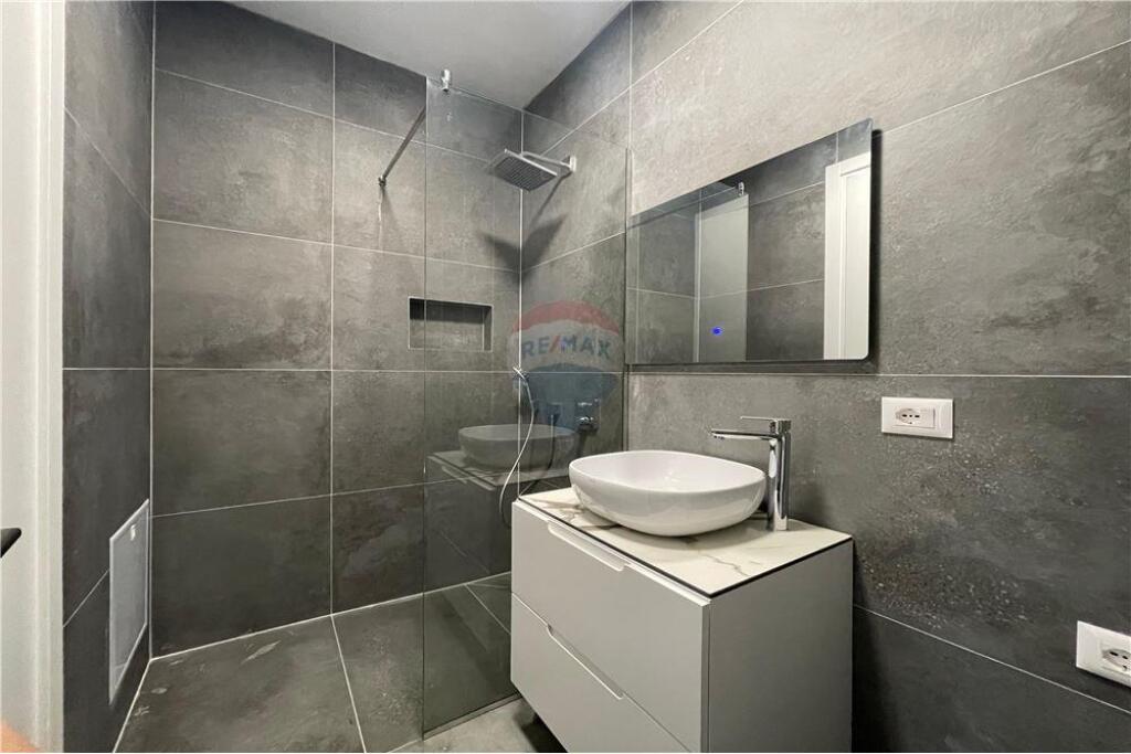 APARTAMENT 2+1+2POST PARKIMI PER QIRA LIQENI THATE