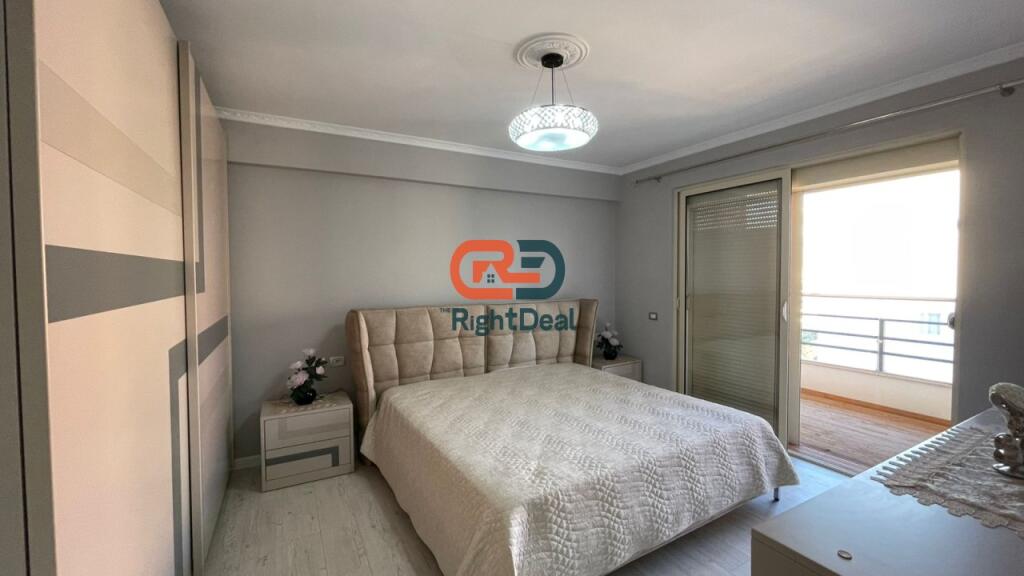 Tek Kompleksi Malajzian, Shitet Super Apartament 2+1+2, Totalisht I Investuar Me Post Parkimi Te Perfshire ne Cmim!