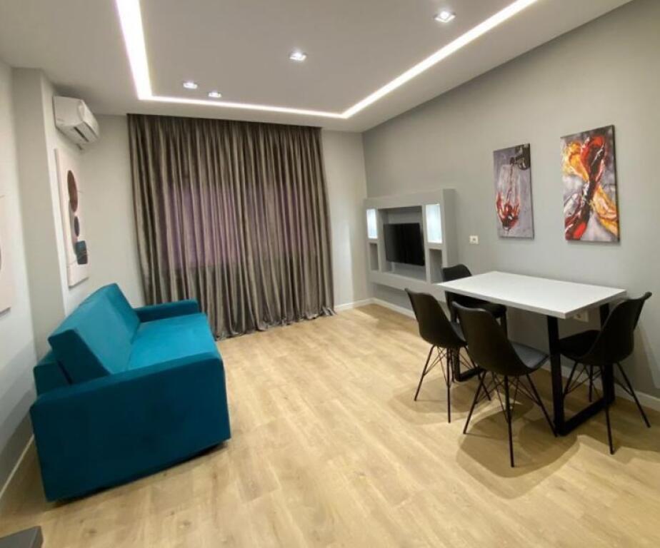 apartament  2+1 me qera