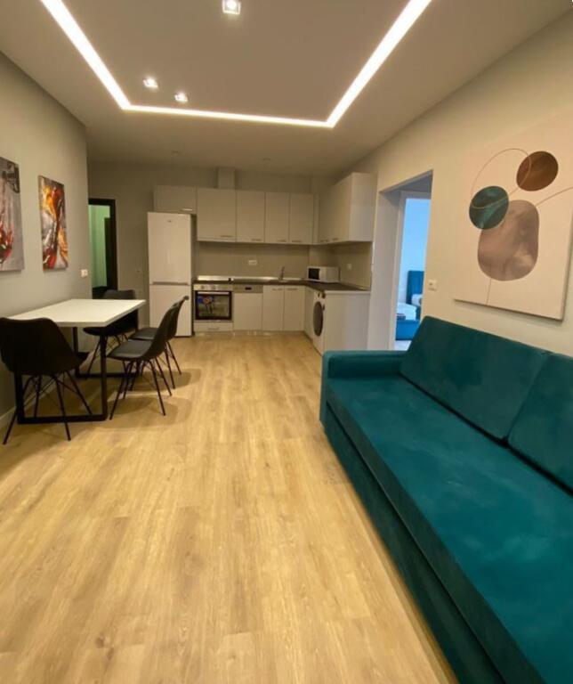 apartament  2+1 me qera