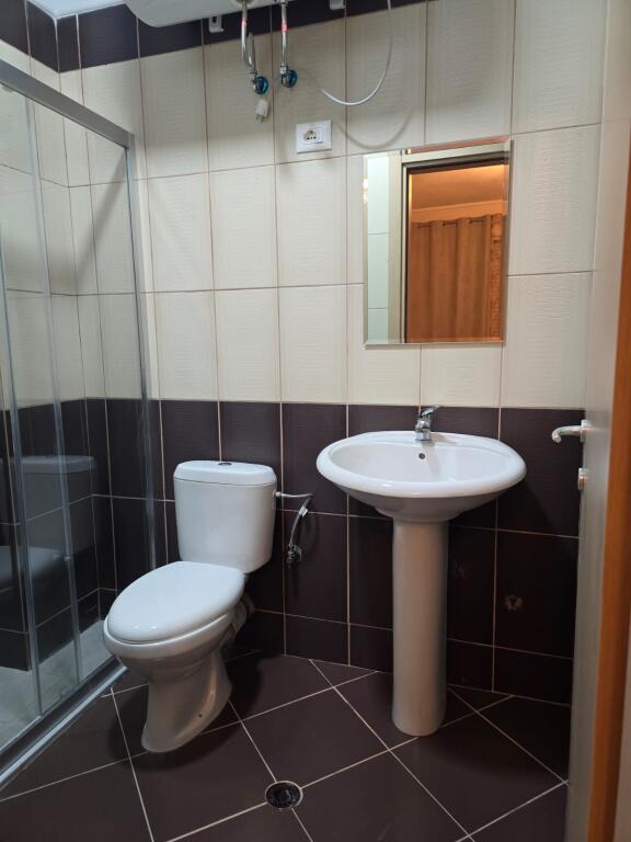 Apartament 2+1 ne qira Misto Mame  50.000 Leke