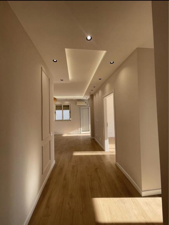 Shitet apartament 2+1 ne golem