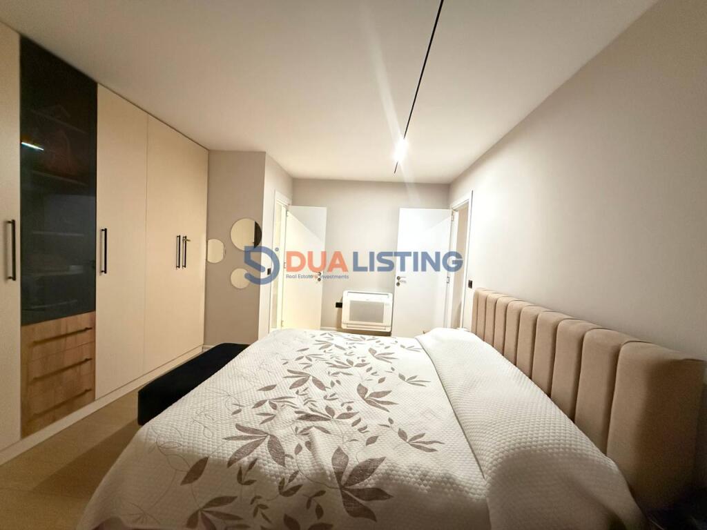 Shesim Apartament 2+1+2 rruga e Dibres prane Shkolles se Bashkuar!