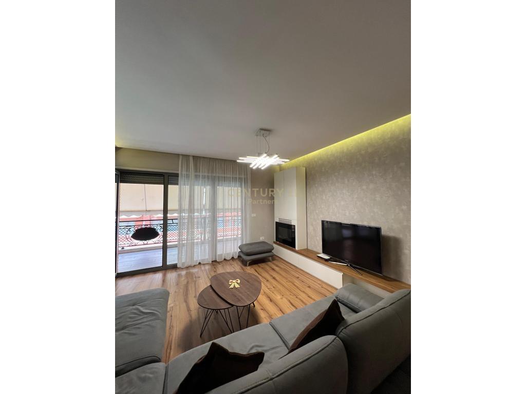 Apartament 2+1 me Verandë dhe Garazh në Kompleksin Delijorgji🌆