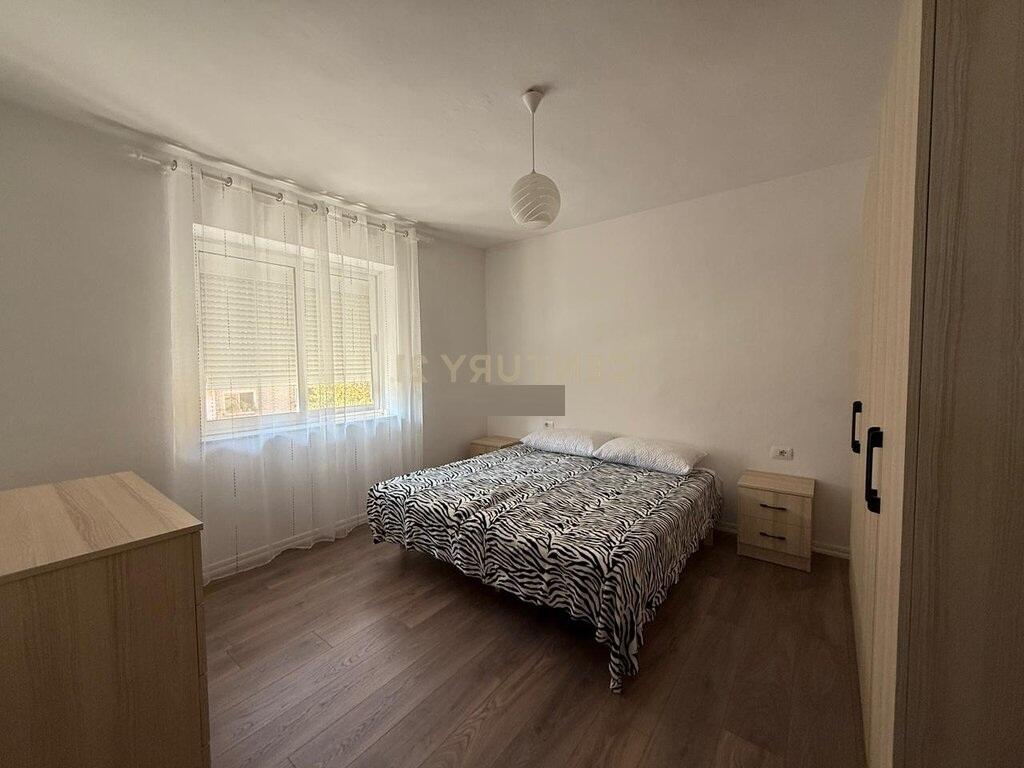 OFROHET APARTAMENT 1+1   ME QERA