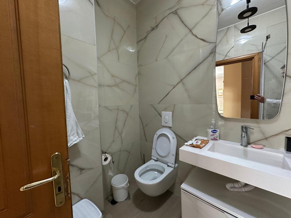 APARTAMENT 2+1 PER SHITJE NE ALI DEM