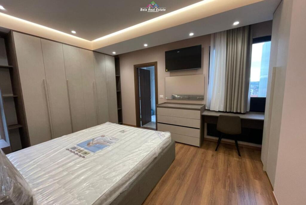 Apartament Me Qera 2+1 Tek Farmacia 10 (ID B2201530) Tirane