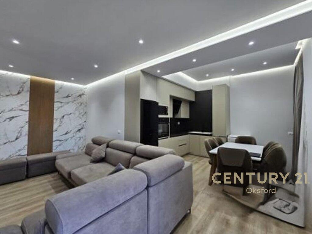 APPARTAMENTO 2+1+2+GARAGE IN AFFITTO A SELITE 700 € /Mese