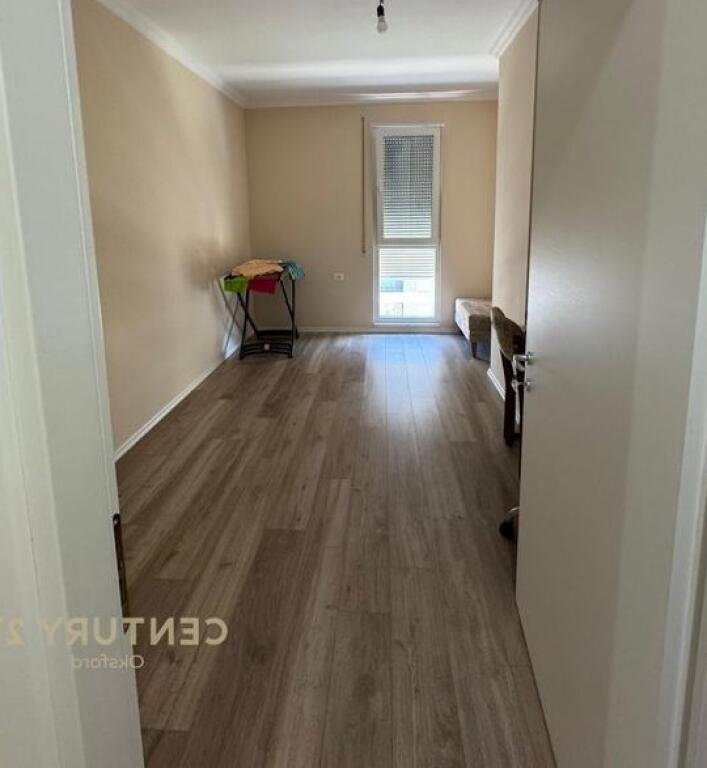 Apartament 2+1 me qira në Univers City!