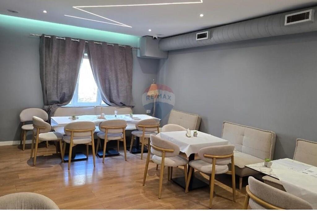 Shitet biznes Bar-Kafe &amp; Mense në Komunën e Parisit