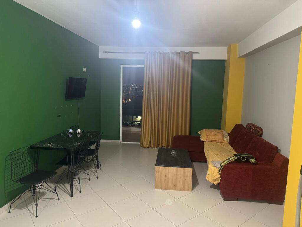 JEPET ME QERA APARTAMENT 1+1 AFER SPITALIT TEK BILLA