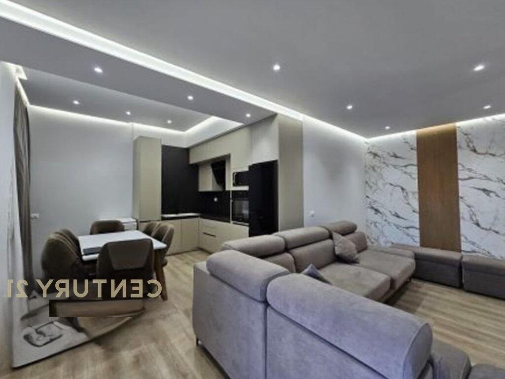 OFROJME APARTAMENT 2+1+2+GARAZH PER QIRA NE SELITE