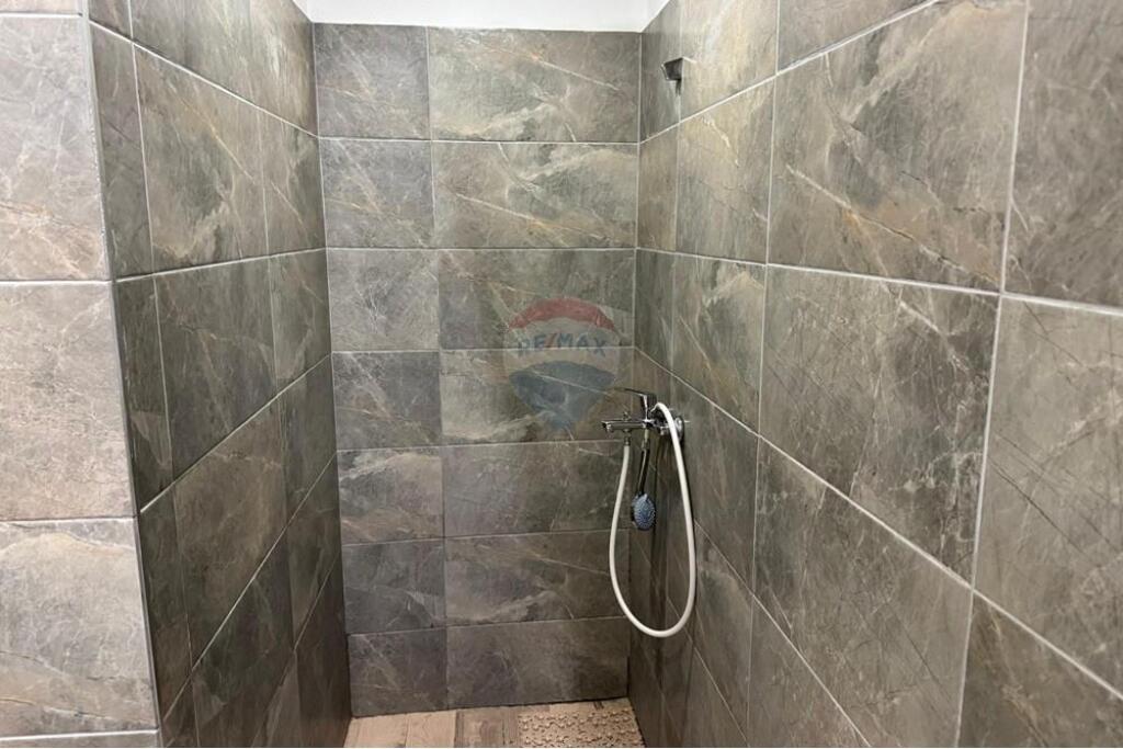 APARTAMENT 1+1 PER SHITJE TE MINE PEZA