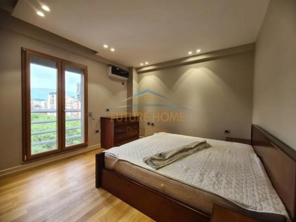 Qera,Apartament 2+1+post parkimi tek Liceu Artistik!