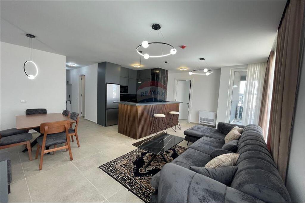 APARTAMENT 2+1+2POST PARKIMI PER QIRA LIQENI THATE !