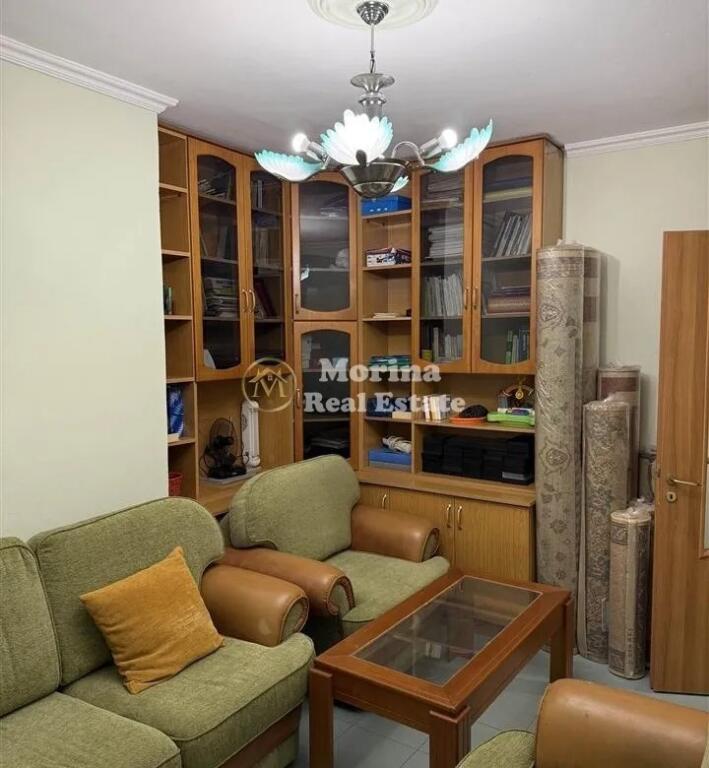 Qera, Apartament, 3+1, Xhamllik, 700 euro/muaj