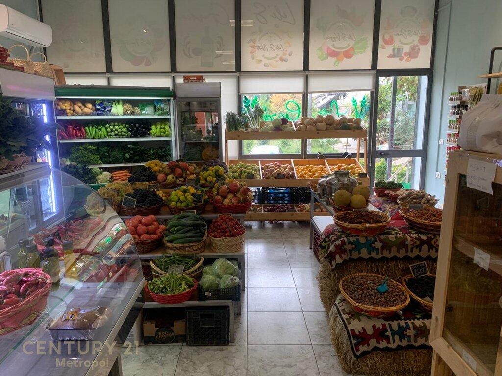 Organic food shop for sale, fully equipped!