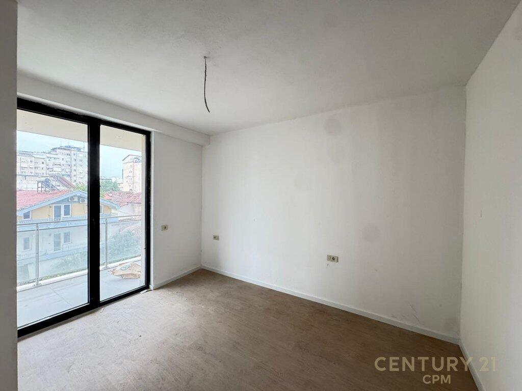 Apartament 1+1 në Golden Tower, 🌟 Rruga “Mine Peza”