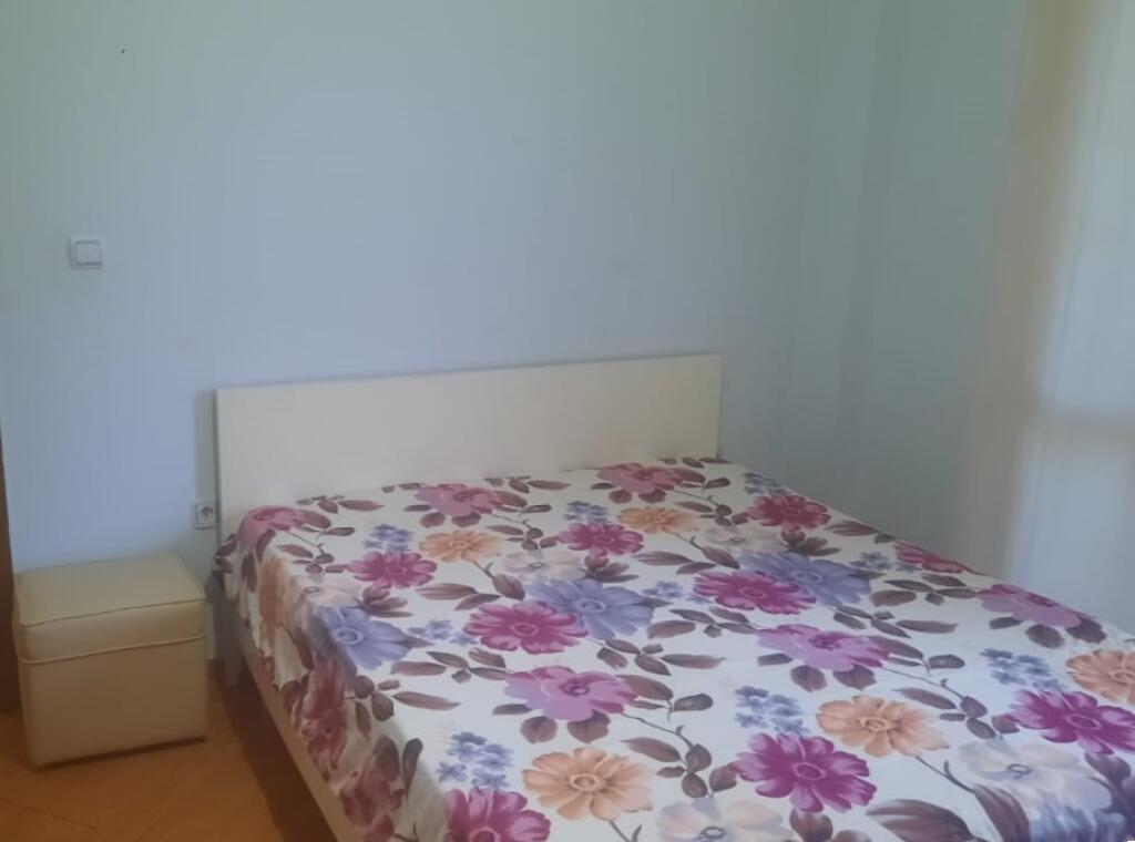 Apartament 3+1 me qera   ID  13724