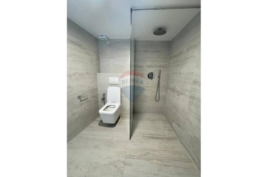LOFT për shitje te Uji i Ftohtë, Vlorë