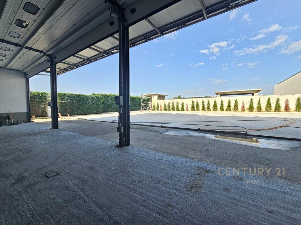 Magazinë 🏭 me Qira pranë Doganës, Vore