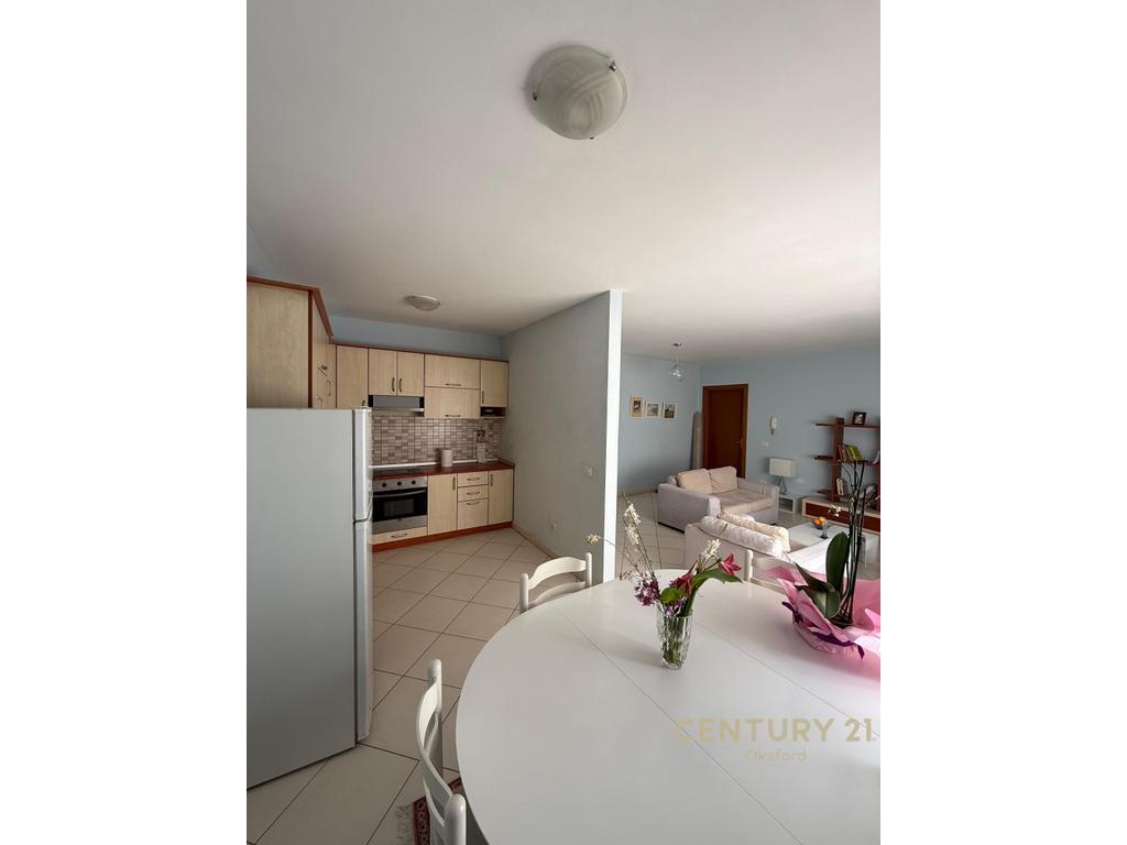 APARTAMENT 2+1+2 PER QIRA NE RRUGEN E BARRIKADAVE!